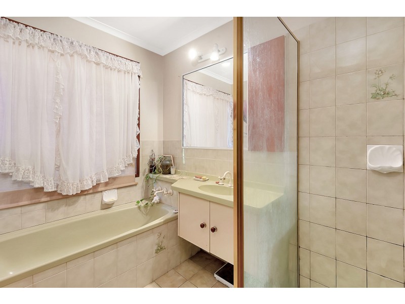 70 Proposch Street, Oakey QLD 4401