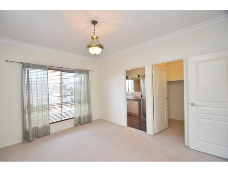 22 Currawong Street, Rangeville QLD 4350