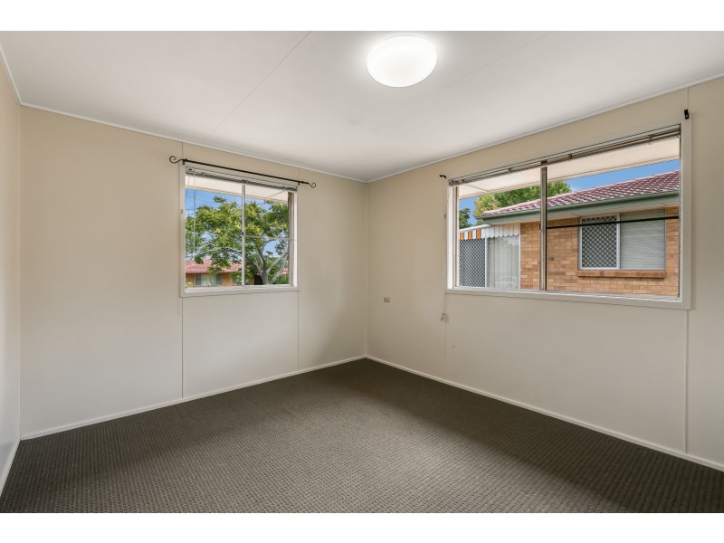10 Farr Street, Kearneys Spring QLD 4350