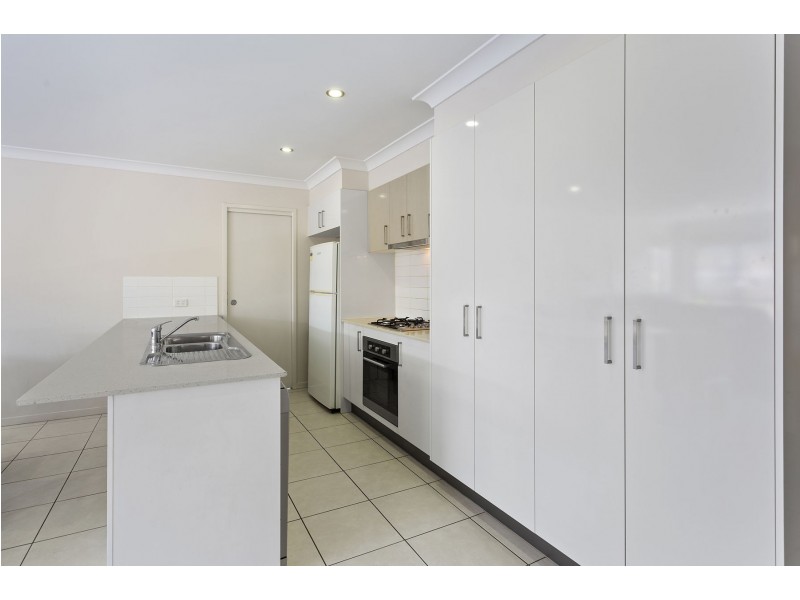 23 Parkview Drive, Glenvale QLD 4350