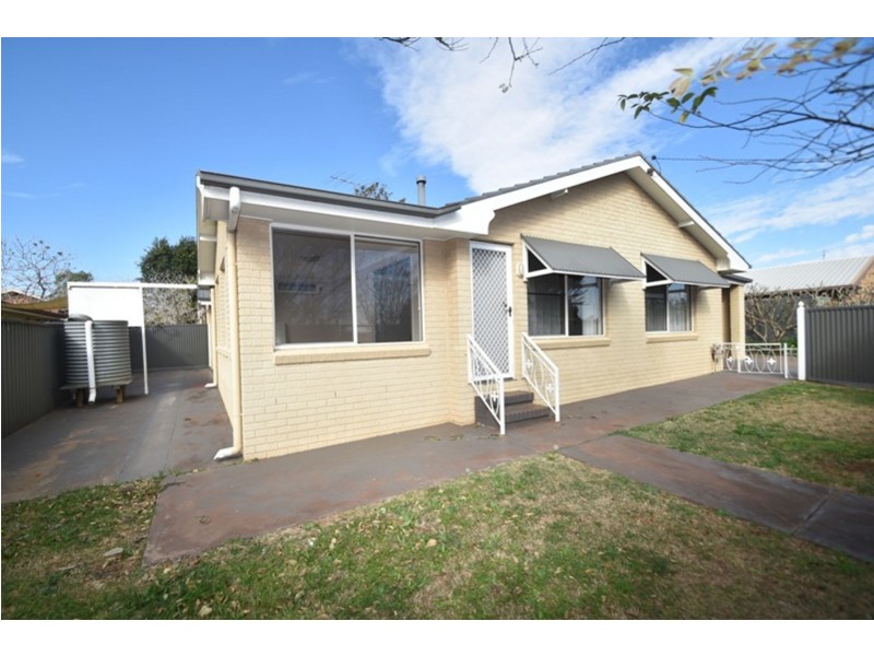1/70 Hursley Road, Newtown QLD 4350