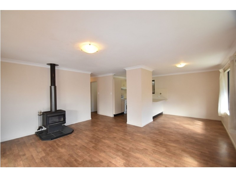 1/70 Hursley Road, Newtown QLD 4350
