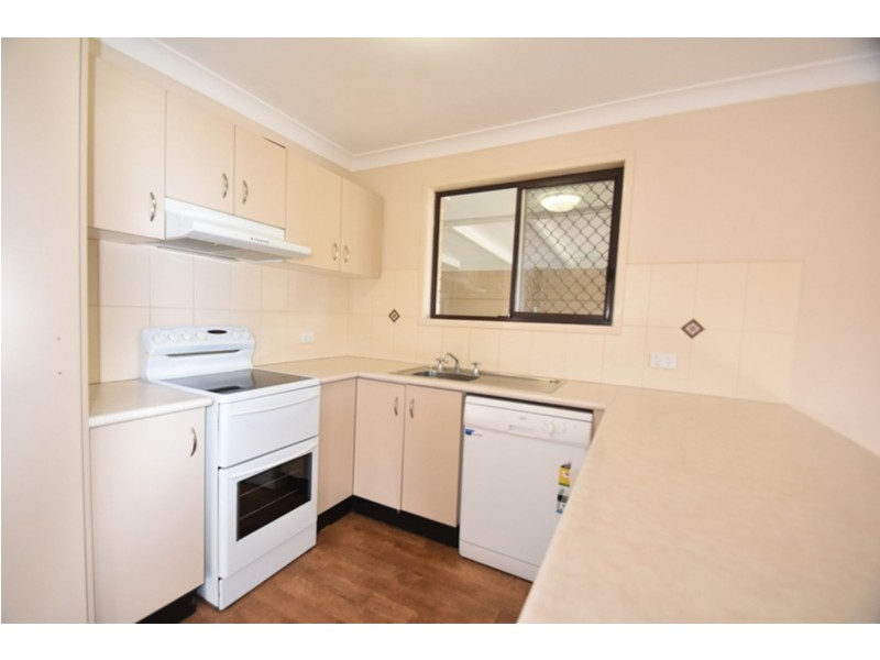 1/70 Hursley Road, Newtown QLD 4350