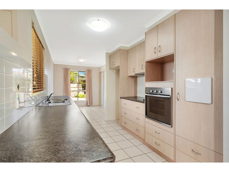 7/303 Spring Street, Kearneys Spring QLD 4350