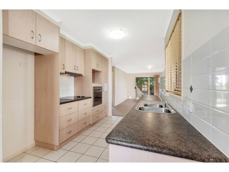 7/303 Spring Street, Kearneys Spring QLD 4350