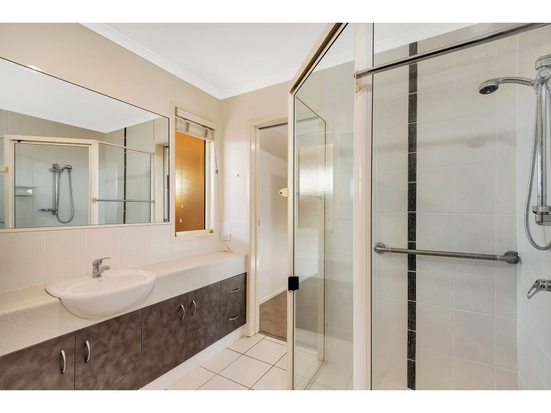 7/303 Spring Street, Kearneys Spring QLD 4350