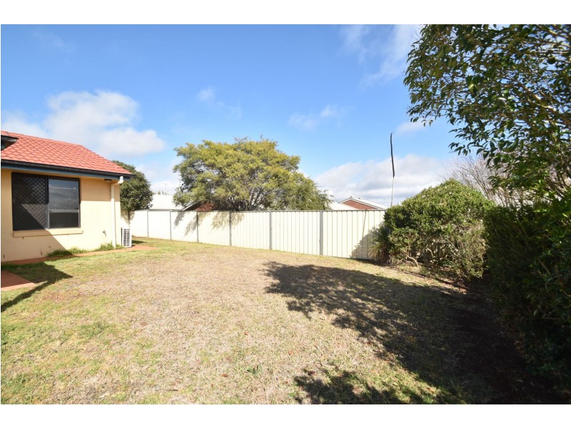 23 Brunkhorst Drive, Kearneys Spring QLD 4350
