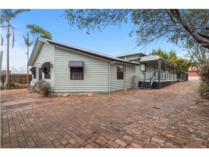 191 Spring Street, Middle Ridge QLD 4350