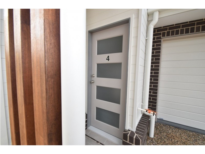 4/28 Swallow Court, Newtown QLD 4350