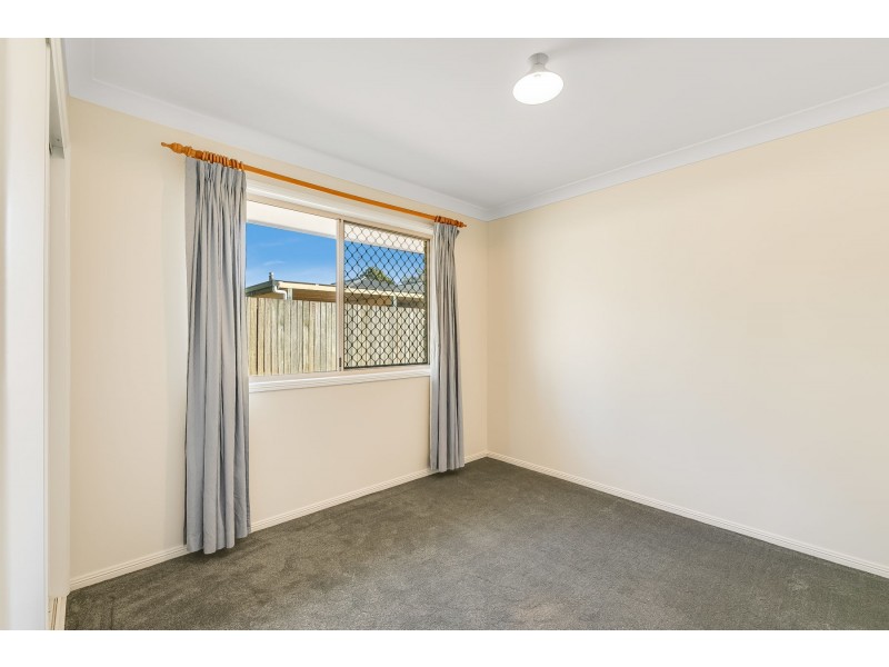 16 Emma Drive, Kearneys Spring QLD 4350