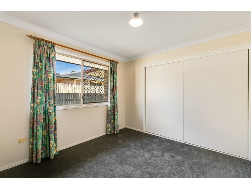 16 Emma Drive, Kearneys Spring QLD 4350