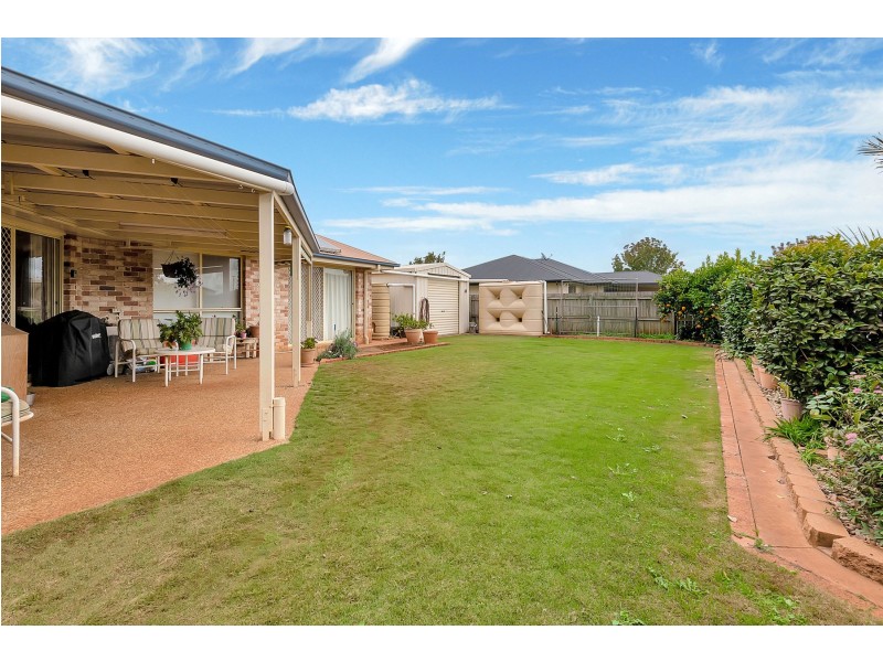 3 Holt Street, Middle Ridge QLD 4350