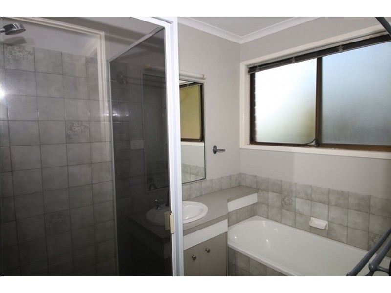 3 Winstanley Court, Newtown QLD 4350