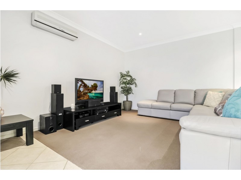 18 Ridgegarden Drive, Morayfield QLD 4506