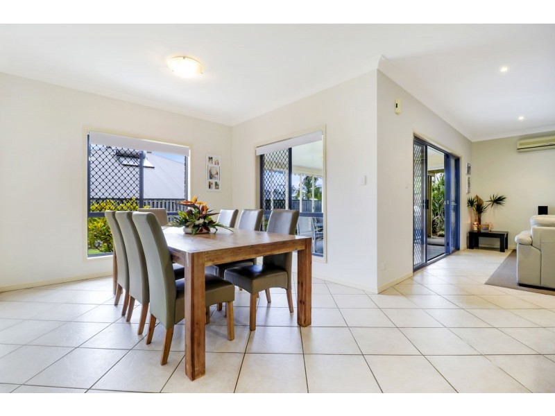 18 Ridgegarden Drive, Morayfield QLD 4506