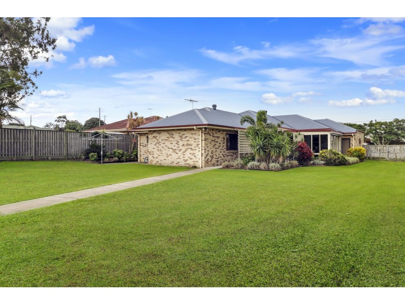 18 Ridgegarden Drive, Morayfield QLD 4506