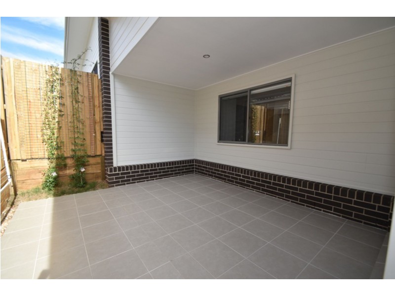 1/28 Swallow Court, Newtown QLD 4350