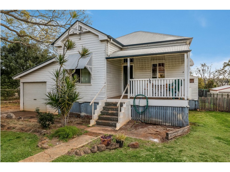 5 Paterson Street, South Toowoomba QLD 4350