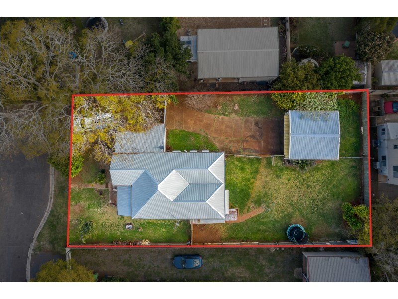 5 Paterson Street, South Toowoomba QLD 4350