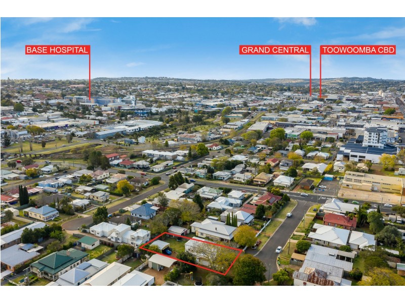 5 Paterson Street, South Toowoomba QLD 4350