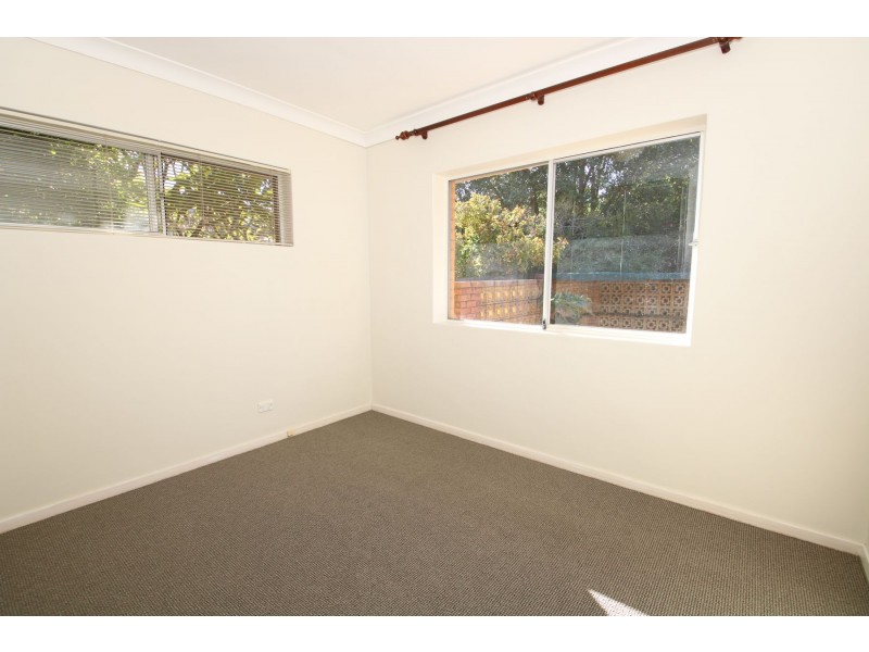 35 Range Street, Mount Lofty QLD 4350