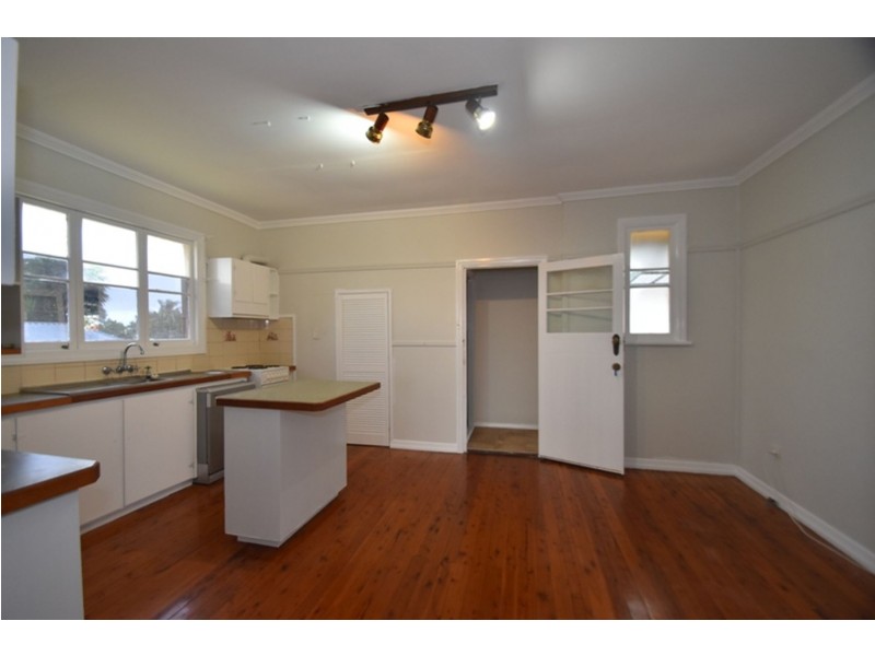 254 North Street, Rockville QLD 4350