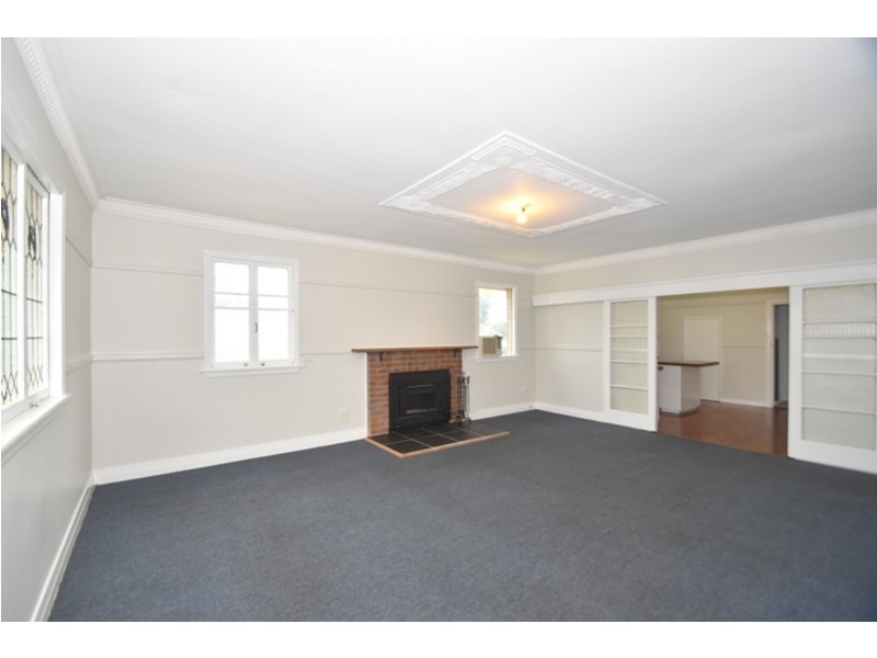 254 North Street, Rockville QLD 4350