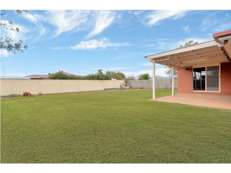 10 Joseph Street, Oakey QLD 4401