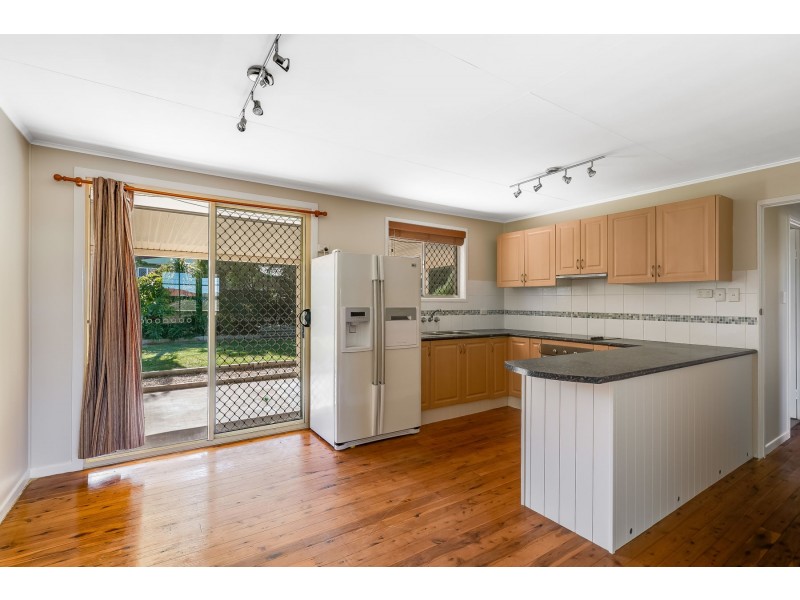 9 Cleary Street, Centenary Heights QLD 4350