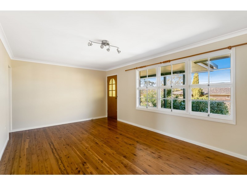 9 Cleary Street, Centenary Heights QLD 4350