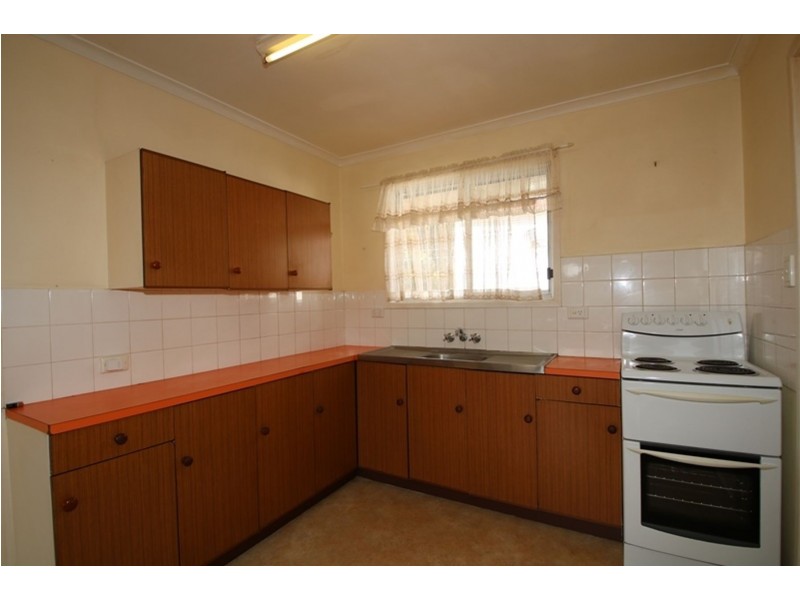 1/373 Tor Street, Wilsonton QLD 4350