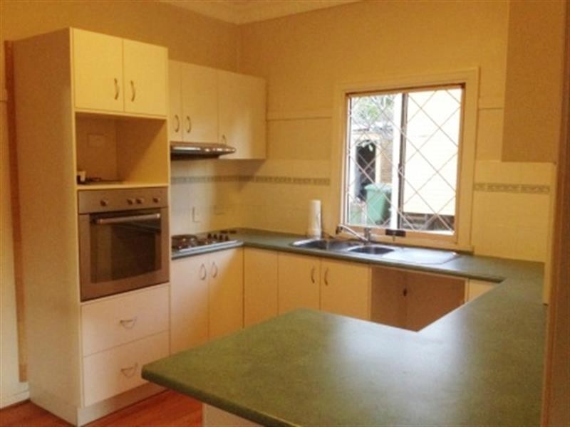26 Llewellyn Street, Centenary Heights QLD 4350