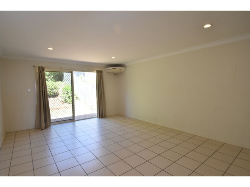 1/24 Dalzell Crescent, Darling Heights QLD 4350
