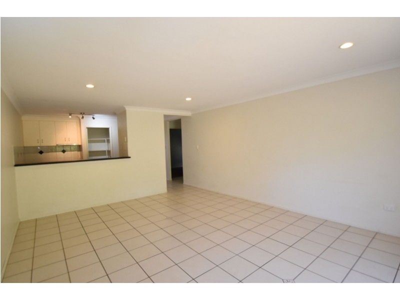 1/24 Dalzell Crescent, Darling Heights QLD 4350