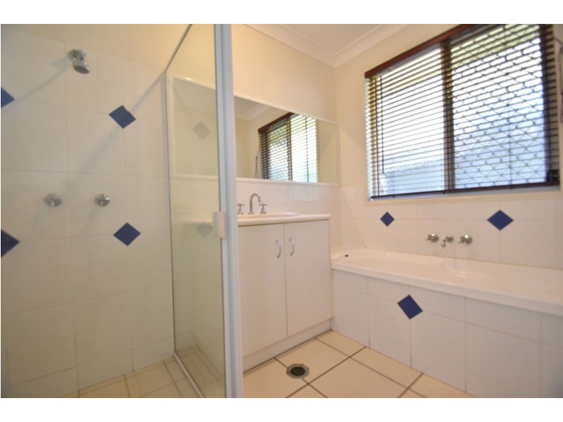 1/24 Dalzell Crescent, Darling Heights QLD 4350