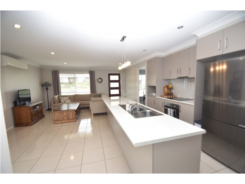 48 Bennett Street, Kleinton QLD 4352