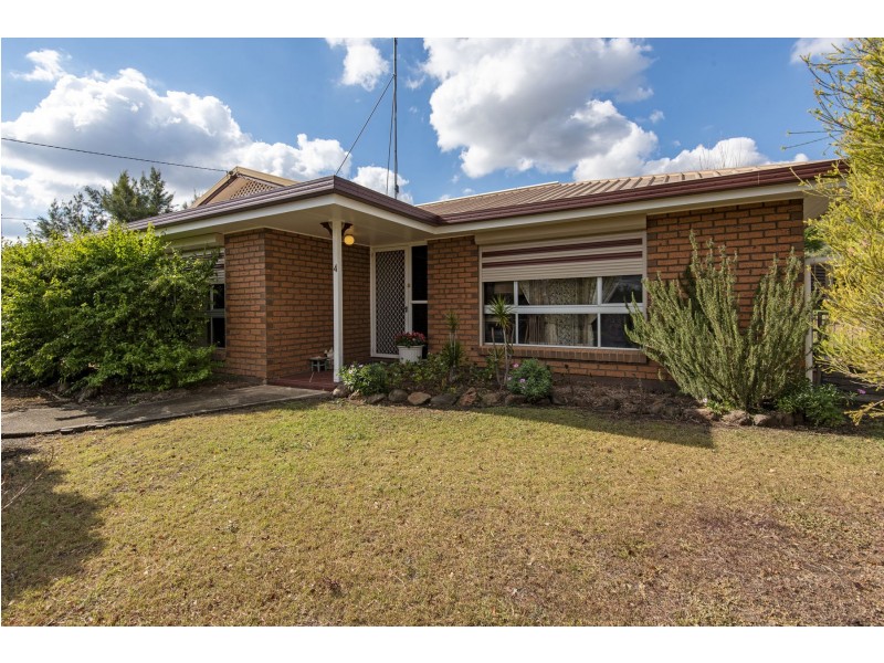 4 Georgina Court, Kingsthorpe QLD 4400