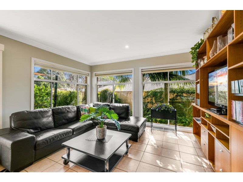 75 Bouganvillea Drive, Middle Ridge QLD 4350