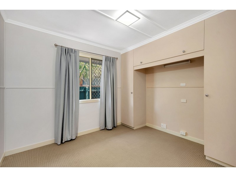 16 Erbacher Street, Centenary Heights QLD 4350