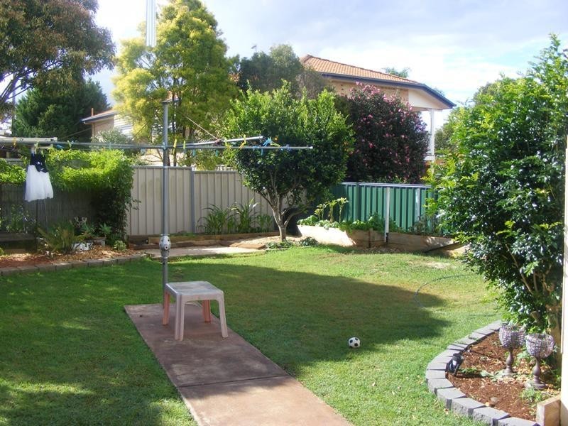 37 Riethmuller Street, Kearneys Spring QLD 4350