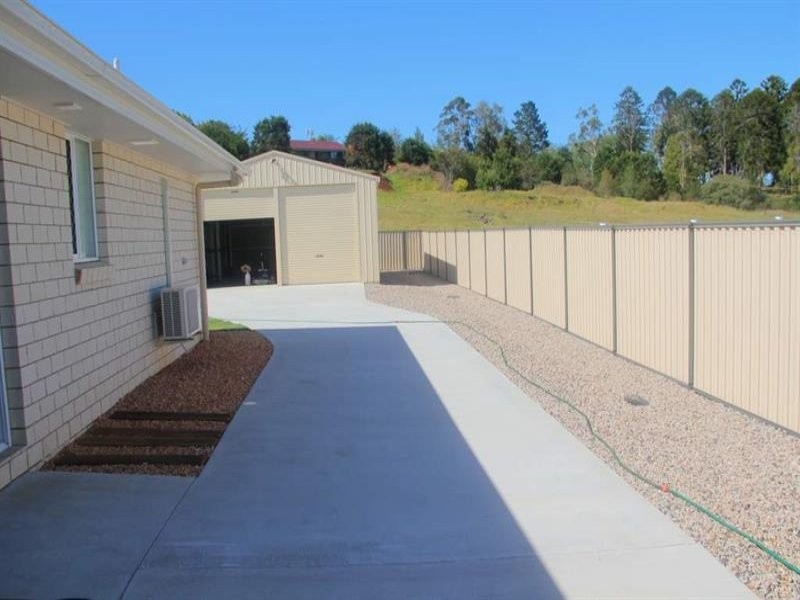 7 Alpine Court, Cranley QLD 4350