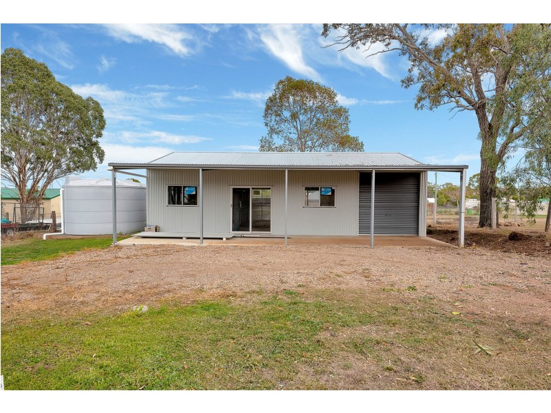 151 Mocatta Street, Goombungee QLD 4354