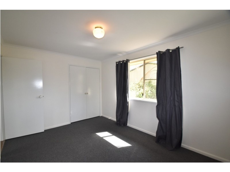 6 Lawmere Court, Kingsthorpe QLD 4400