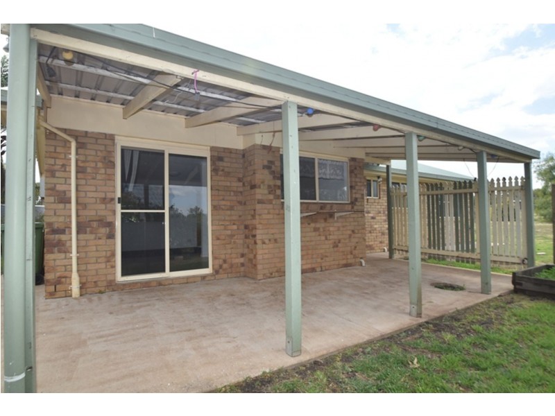 6 Lawmere Court, Kingsthorpe QLD 4400