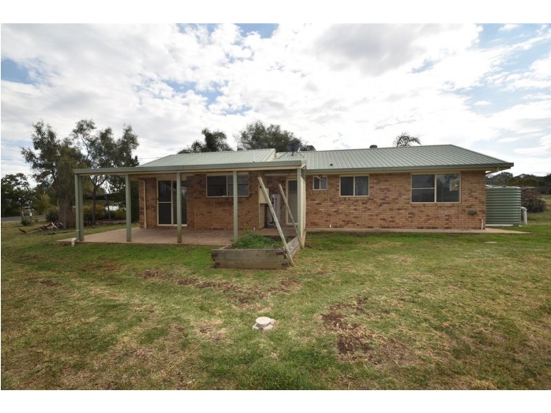 6 Lawmere Court, Kingsthorpe QLD 4400