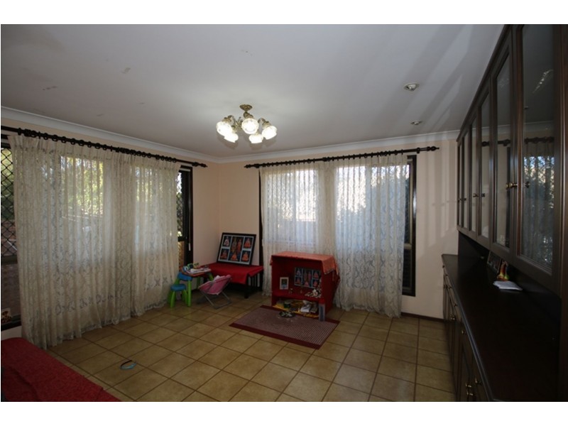 2 Claire Street, Centenary Heights QLD 4350