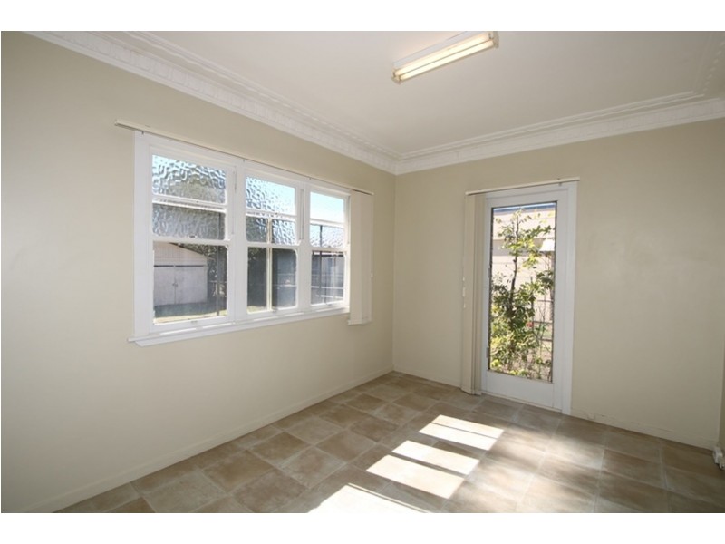 89 Hill Street, Newtown QLD 4350
