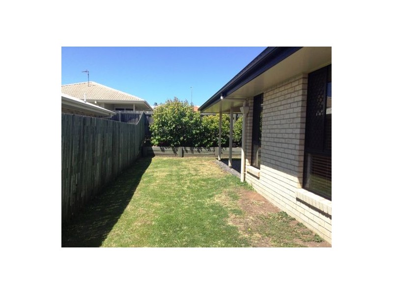 6 Wareena Crescent, Glenvale QLD 4350