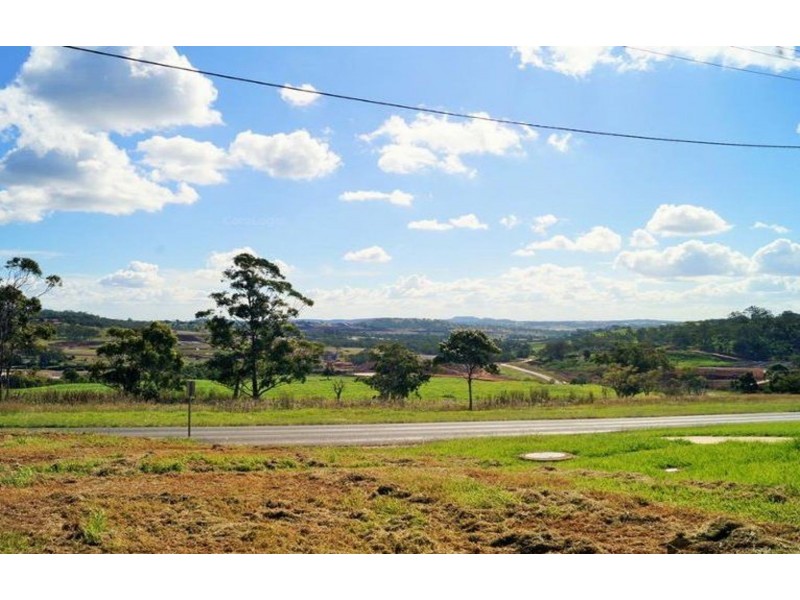 284 Goombungee Road, Harlaxton QLD 4350