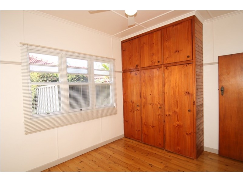 23 Tolmie Street, South Toowoomba QLD 4350
